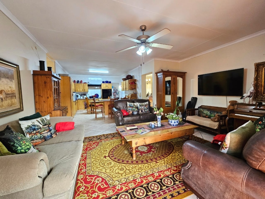 4 Bedroom Property for Sale in Van Der Hoff Park North West